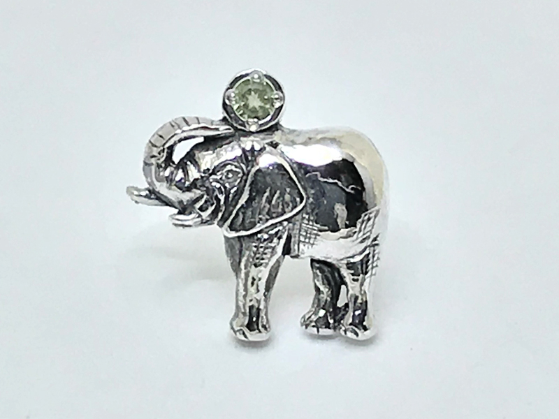 SV925 Ordermade elephant pierce